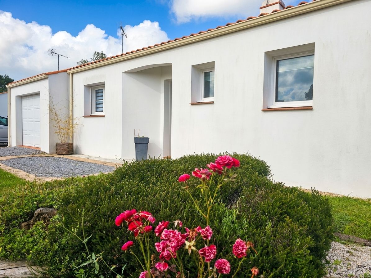 Maison individuelle 121 m² - 3 chambres - Garage - Terrain clos
